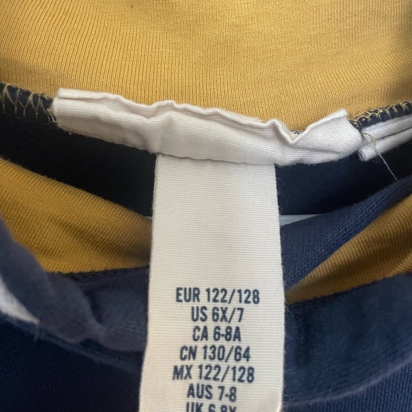 Boy size 6-8 H&M lightweight sweatshirt - Picture 4 of 5